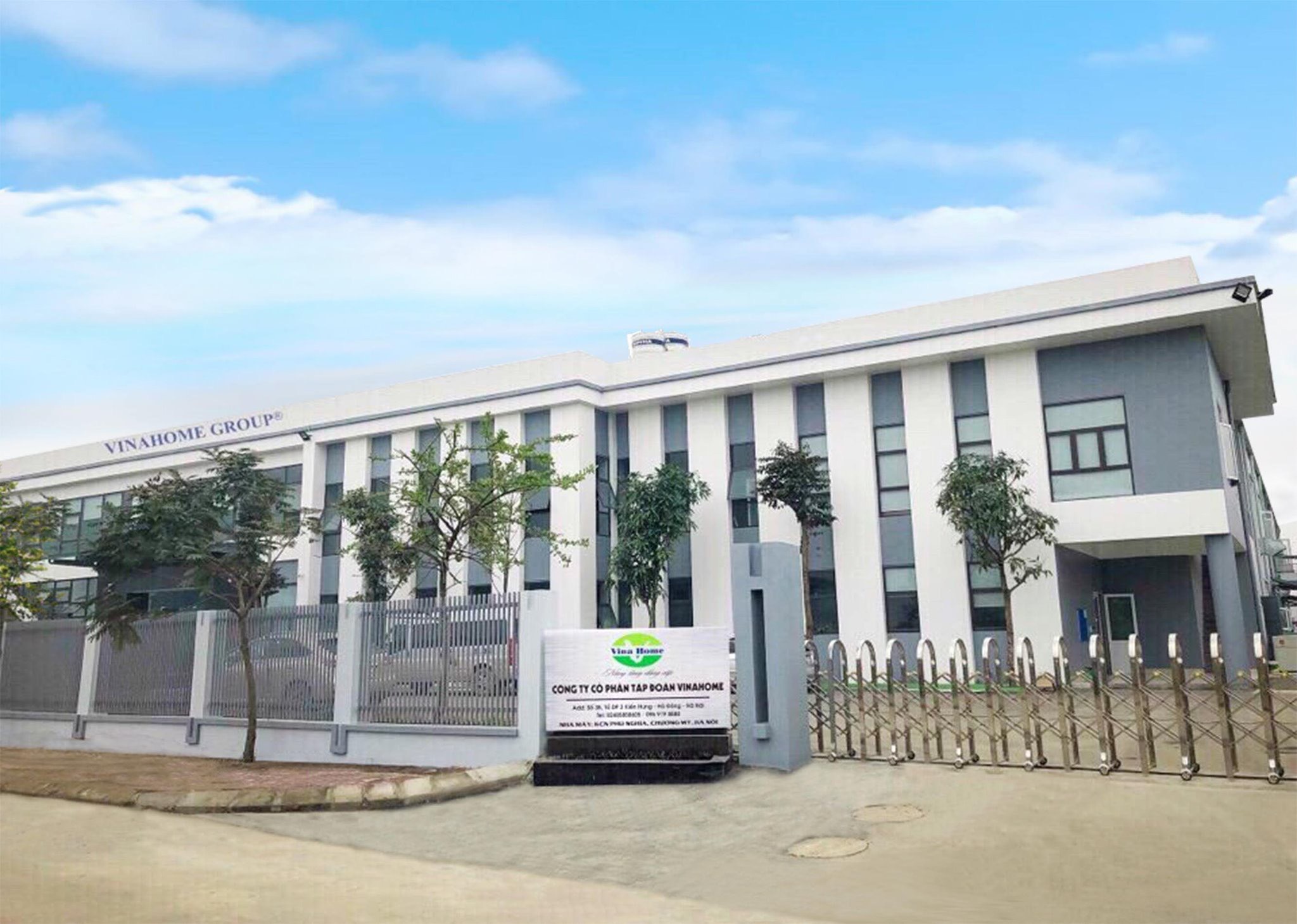 NHÀ MÁY SẢN XUẤT NHỰA LẤY SÁNG VINAHOME