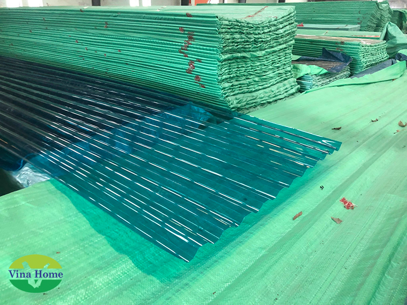 Tổng kho tấm Polycarbonate sóng